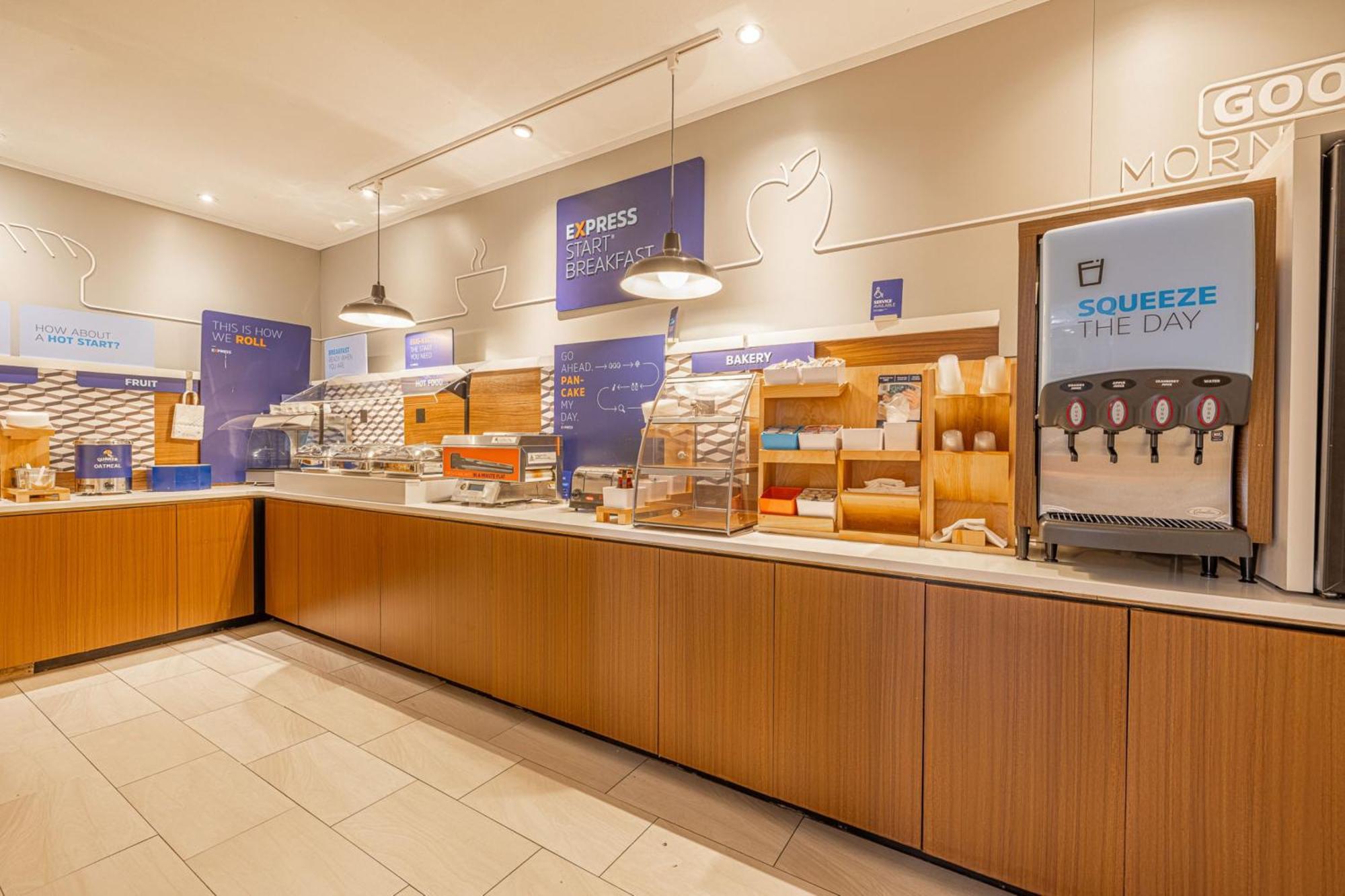 Holiday Inn Express & Suites College Station By Ihg Εξωτερικό φωτογραφία