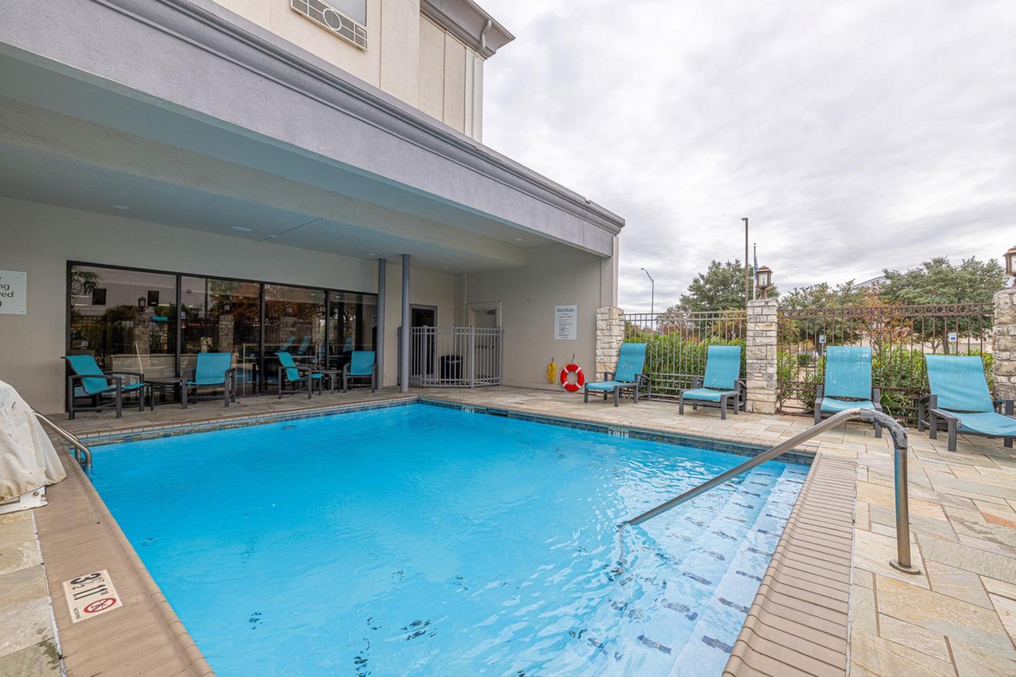 Holiday Inn Express & Suites College Station By Ihg Εξωτερικό φωτογραφία