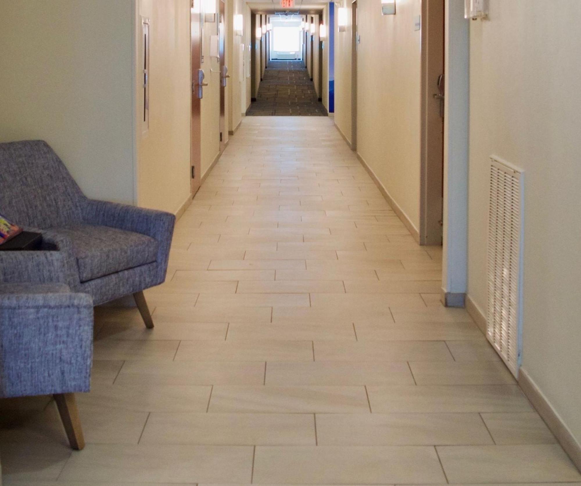 Holiday Inn Express & Suites College Station By Ihg Εξωτερικό φωτογραφία