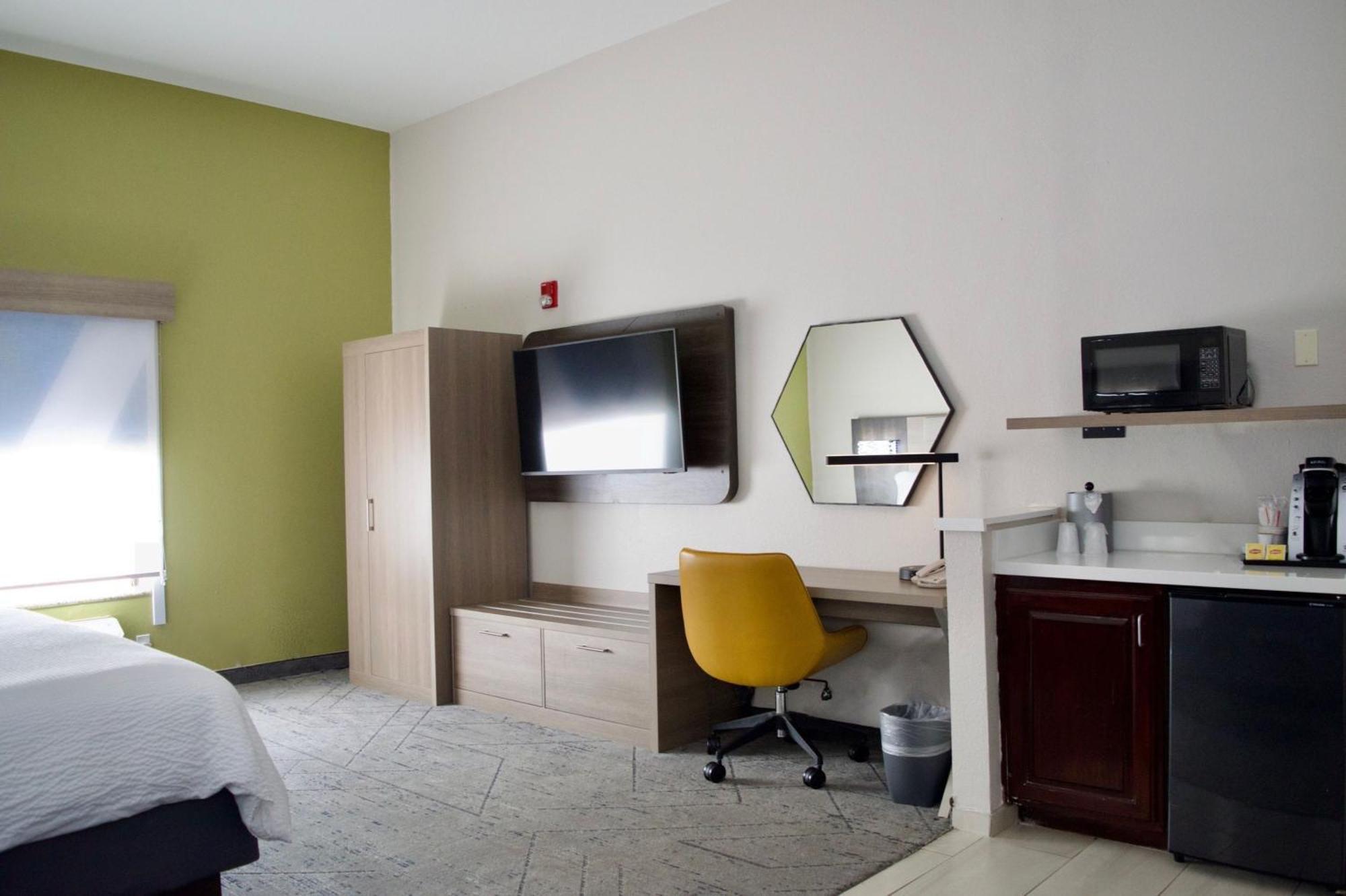 Holiday Inn Express & Suites College Station By Ihg Εξωτερικό φωτογραφία