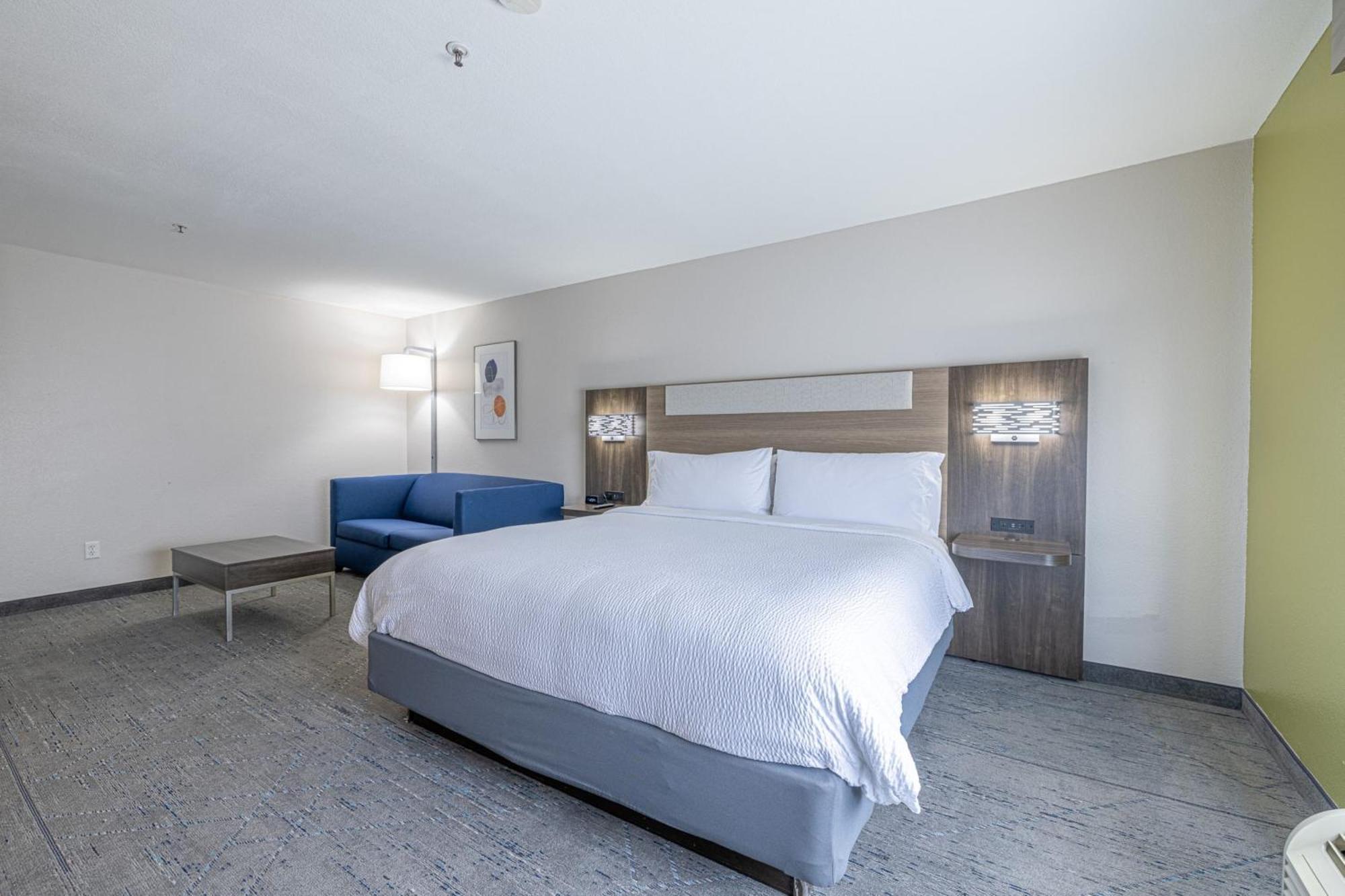 Holiday Inn Express & Suites College Station By Ihg Εξωτερικό φωτογραφία