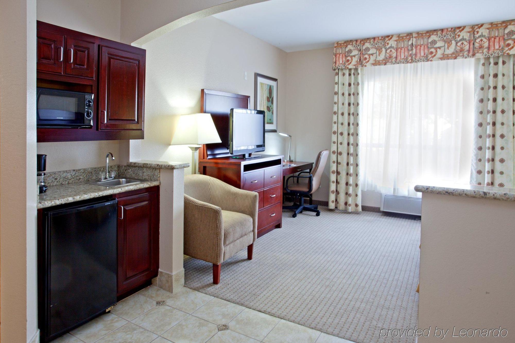 Holiday Inn Express & Suites College Station By Ihg Δωμάτιο φωτογραφία